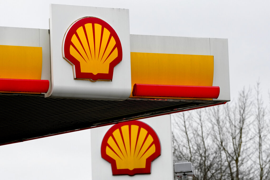 Shell Cbj Ws Shell profit doubles to record as war drives up energy costs | News ...